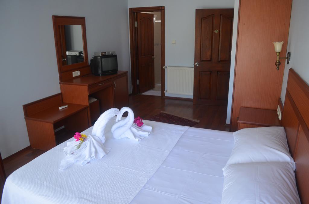 Silva Hotel Ayvalı Buitenkant foto