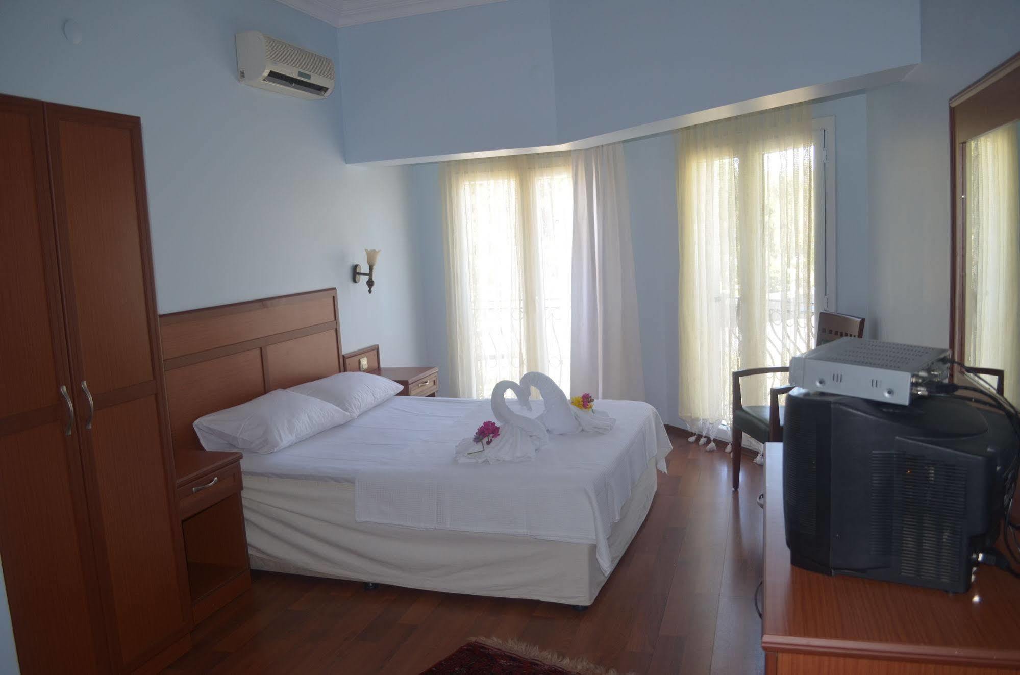 Silva Hotel Ayvalı Buitenkant foto