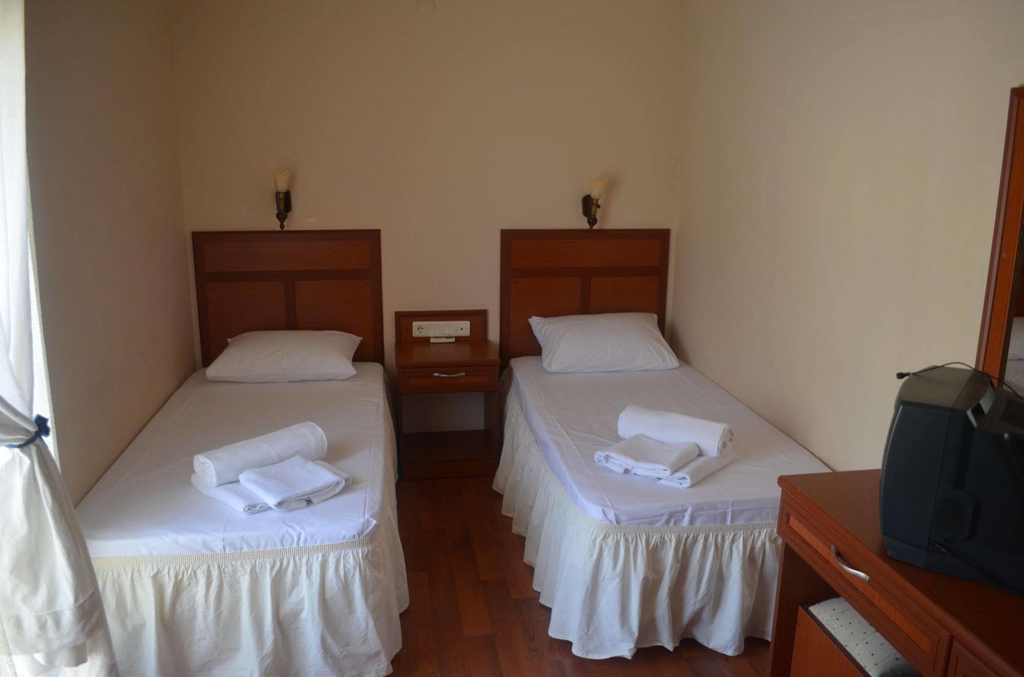 Silva Hotel Ayvalı Buitenkant foto
