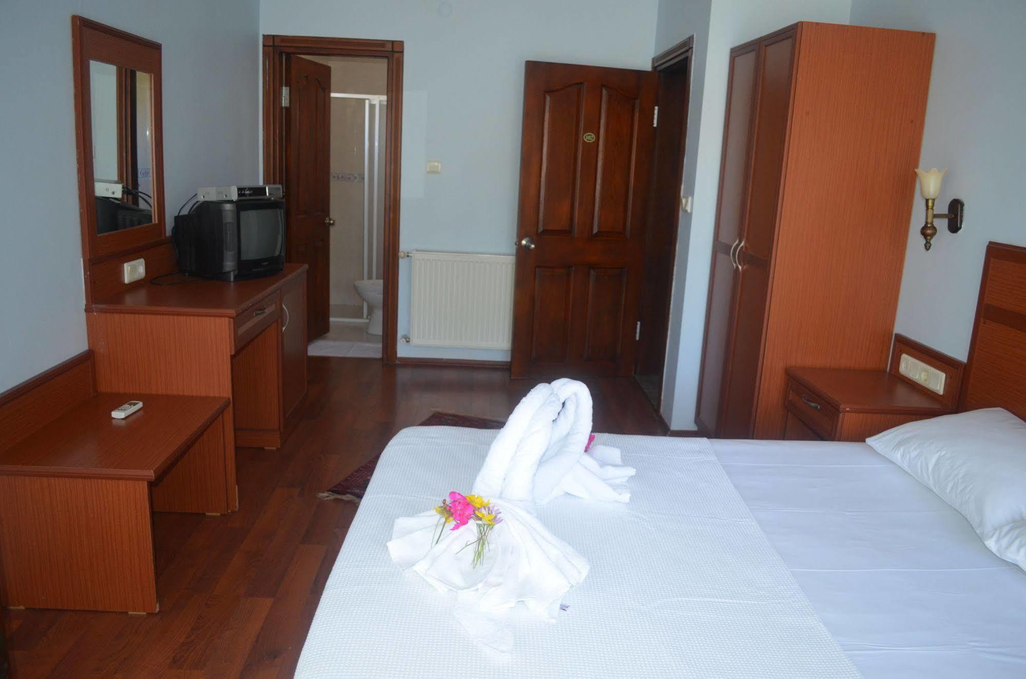 Silva Hotel Ayvalı Buitenkant foto